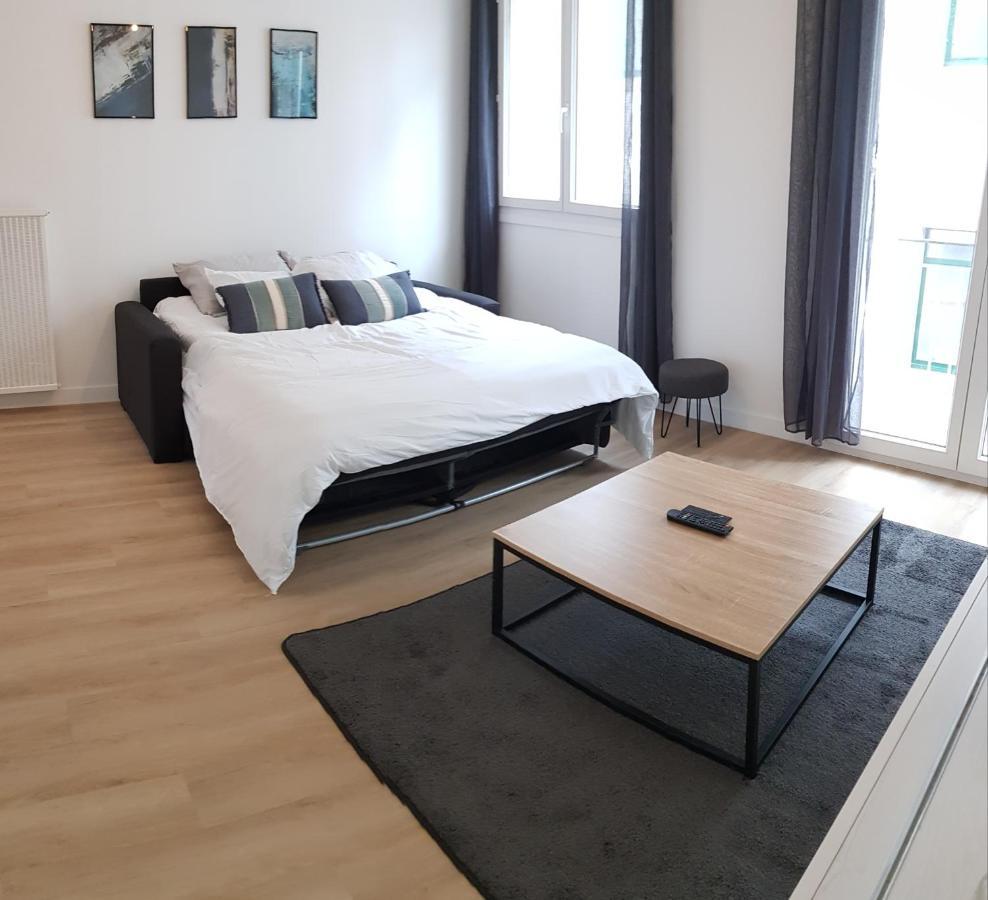 Appartement Centre Ville Concarn Home กงการ์โน ภายนอก รูปภาพ
